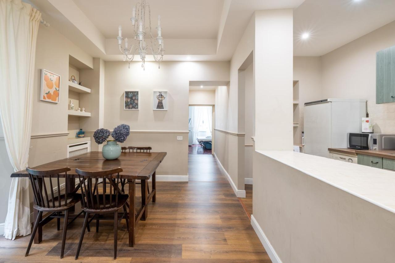 Charming Apartment With Patio A Few Steps From Colosseum Extérieur photo