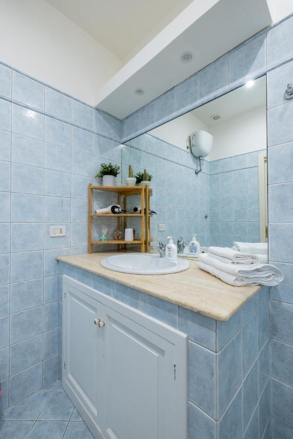 Charming Apartment With Patio A Few Steps From Colosseum Extérieur photo